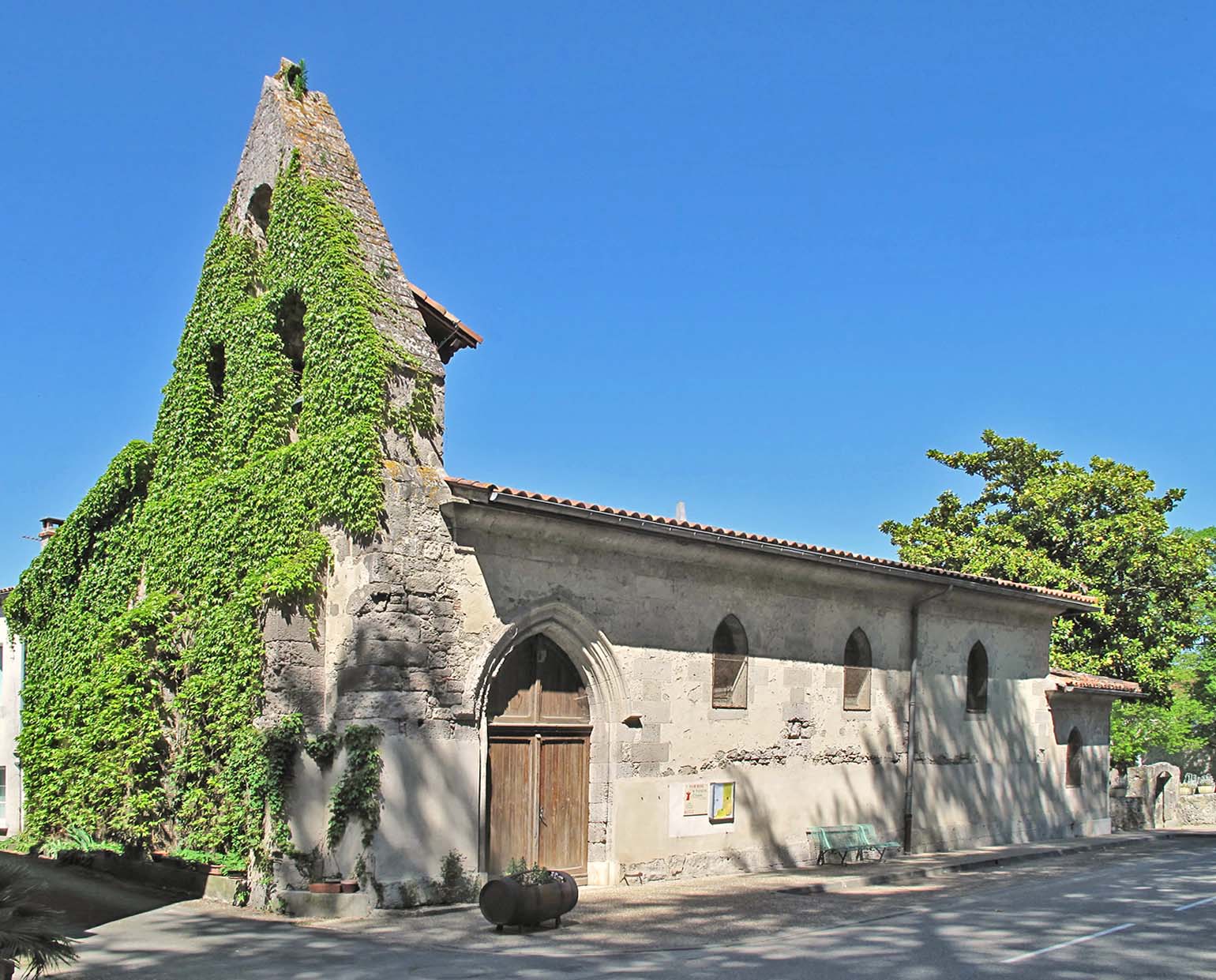 L'église de Le Saumont