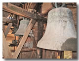 Les trois cloches de l'église de Francescas
